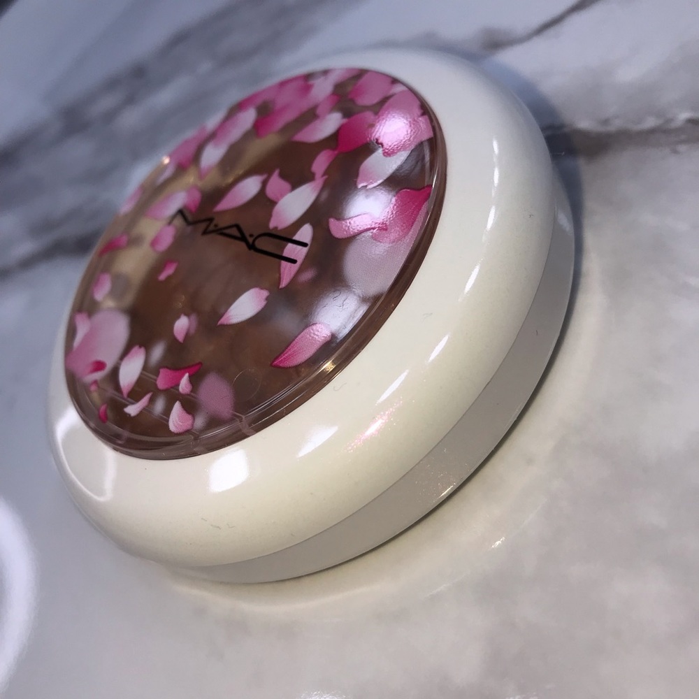 Mac Boom Boom Bloom Highlight Powder Spring Bling - Picture 6 of 9